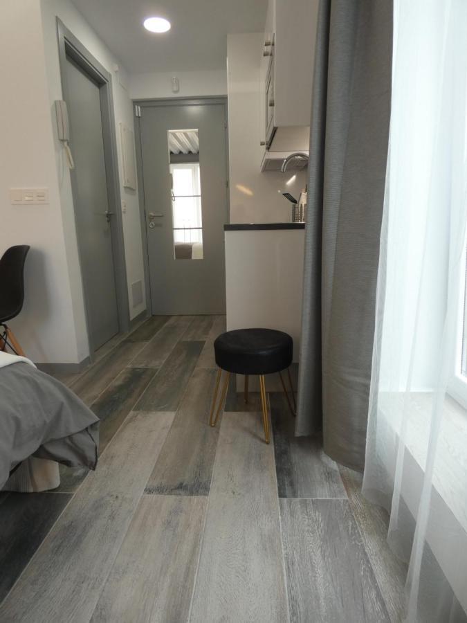 Estudio En Casco Antiguo De Apartamento *